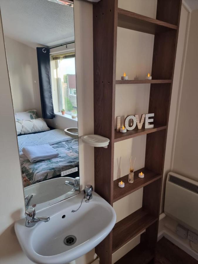 Private Rooms บาธ ภายนอก รูปภาพ