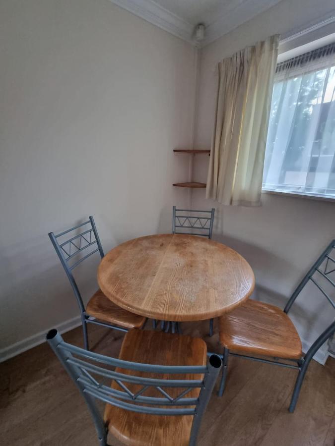 Private Rooms บาธ ภายนอก รูปภาพ