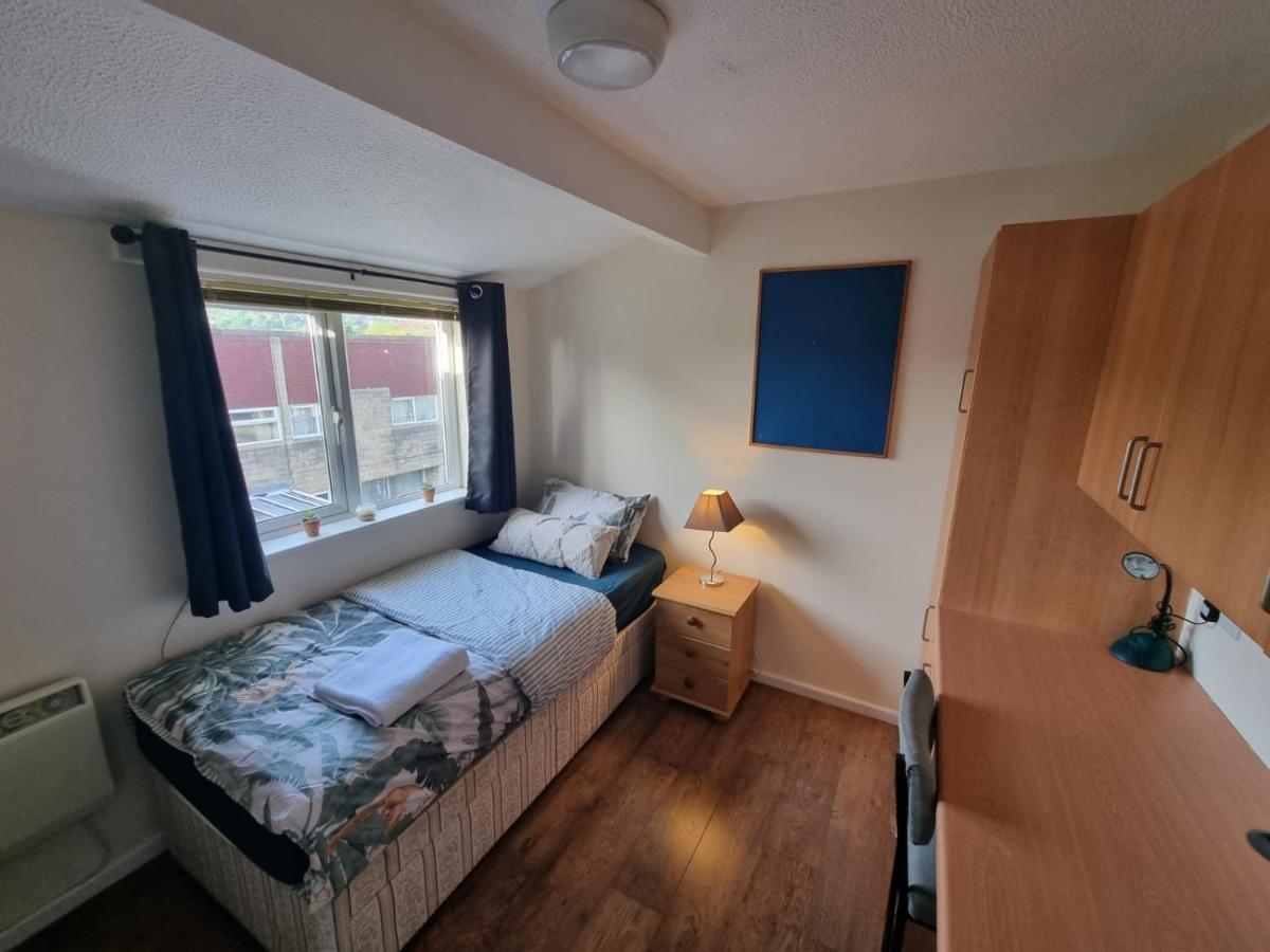 Private Rooms บาธ ภายนอก รูปภาพ